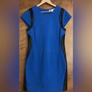 Diane Von Furstenbrrg Crew Neck Mini Dress in Blue, Size 8